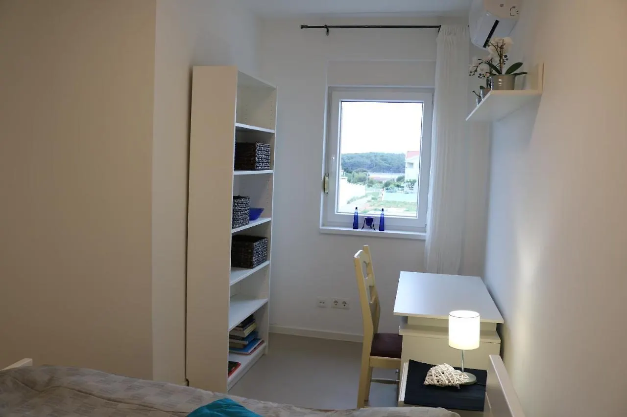 Apartment D&E Punat - Free Parking And Wi-Fi 0*,  Croatia